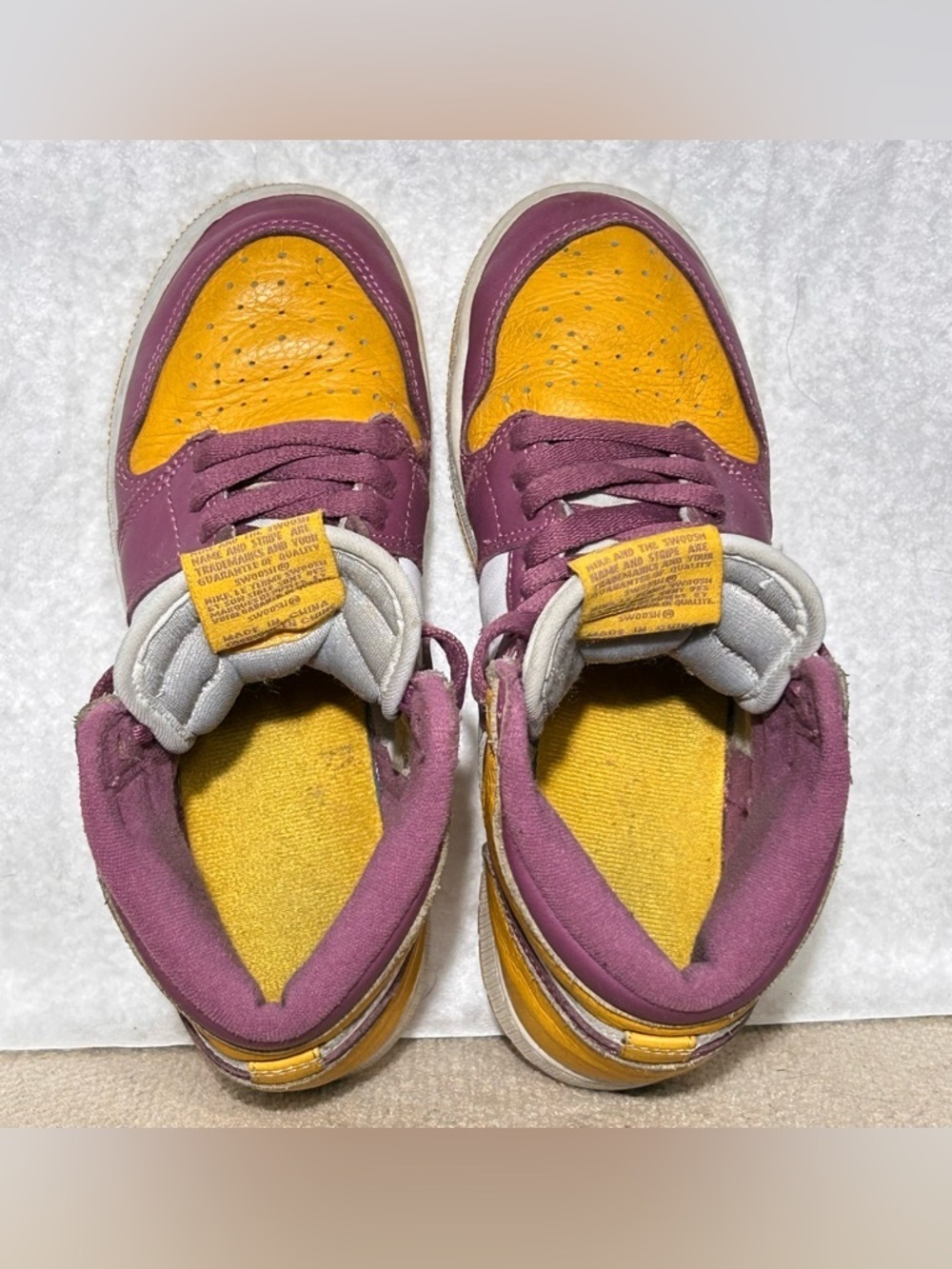 Nike Air Jordan 1 Retro High OG Brotherhood Leather Sneakers Shoes Kids SZ 4.5Y - Picture 5 of 13